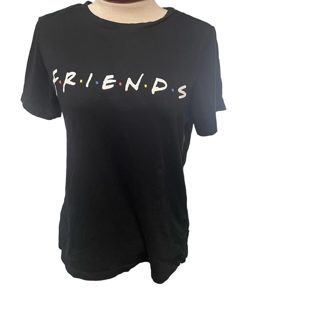 Friends T-Shirt Size Small tee Logo WB